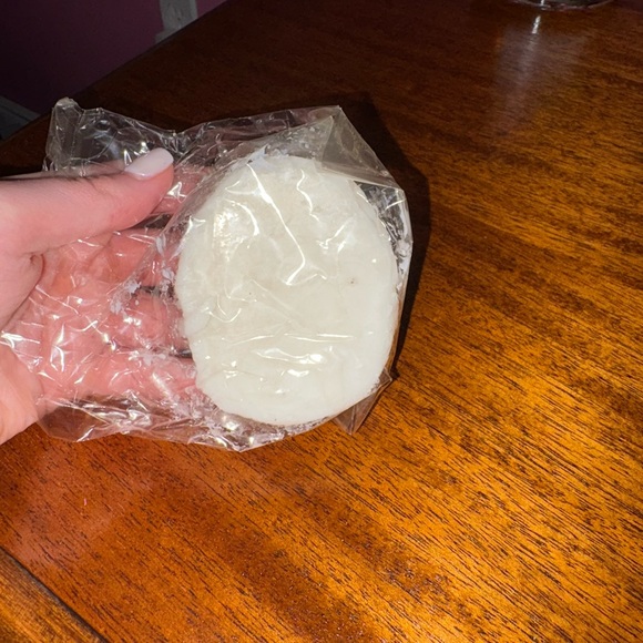 Lush Body Butter Scrubee - Picture 4 of 4